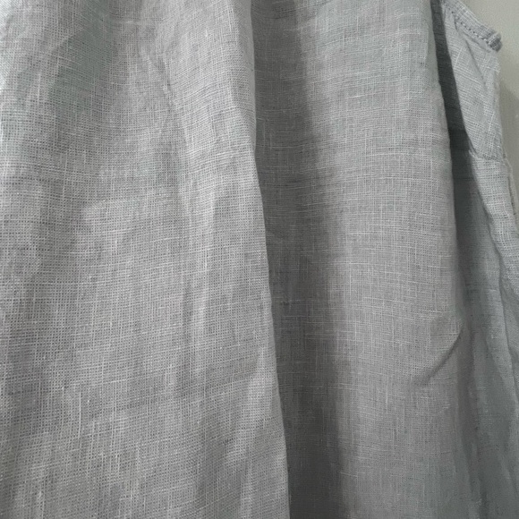 St. Tropez west 💯% linen dress. Single button closure in back.  Size XS - Picture 4 of 7